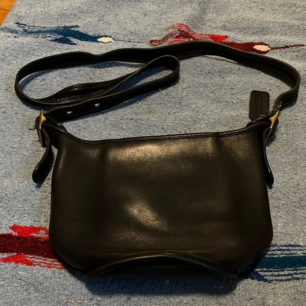Vintage little bucket bag